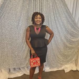 Meet your Posher, Alvine